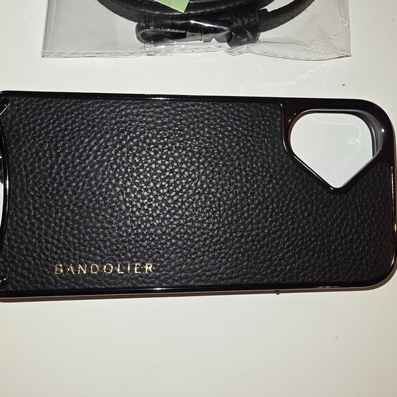 Bandolier Rayna Cell Phone Cover for the Iphone 16 - www.disolcolor.com